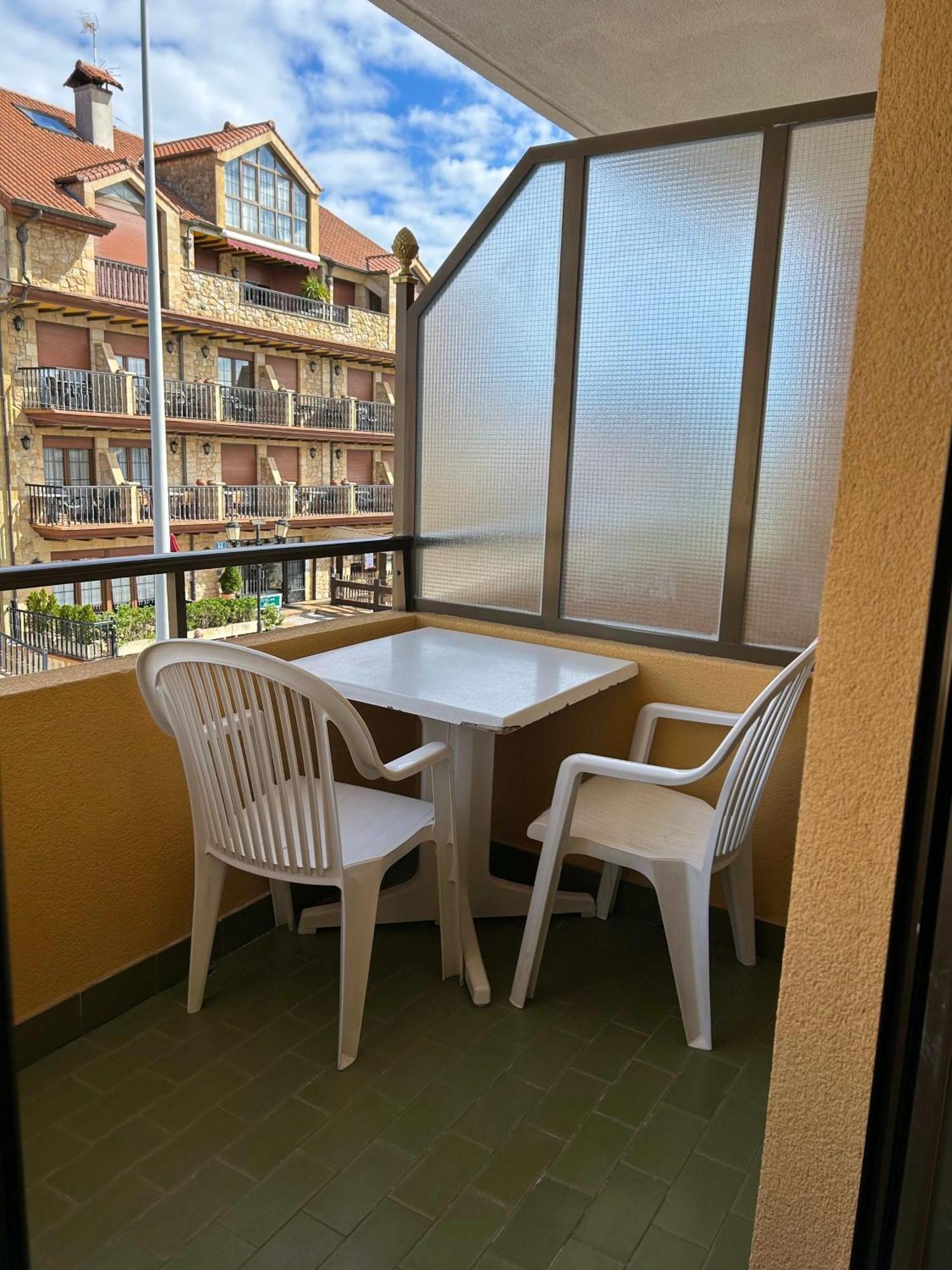 Apartamentos De La Hoz Isla Exterior photo